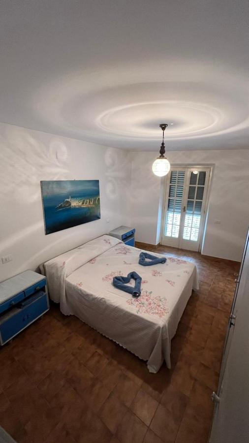 B&B Lorenzo Il Magnifico Celano Exteriör bild