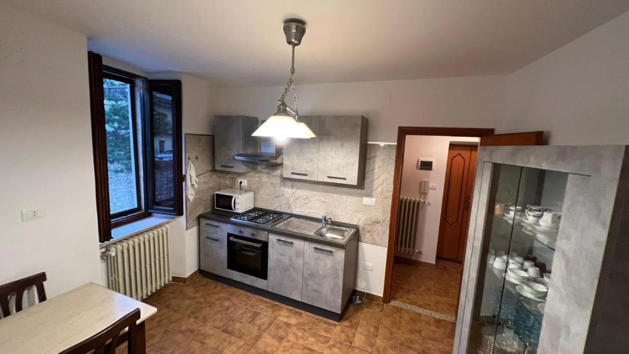 B&B Lorenzo Il Magnifico Celano Exteriör bild