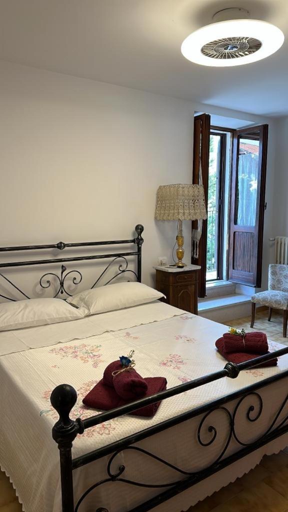 B&B Lorenzo Il Magnifico Celano Exteriör bild